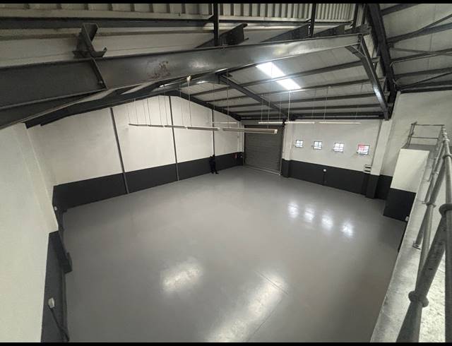 420M² WAREHOUSE TO LET IN EPPING INDUSTRIAL